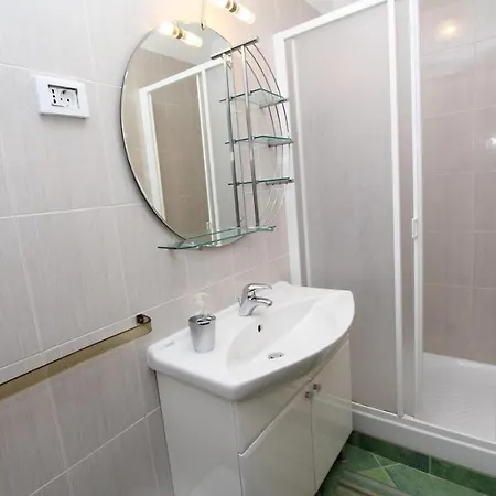 Daria Apartment *